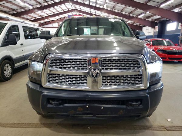 2014 RAM 2500 ST CREW CAB 4X4
