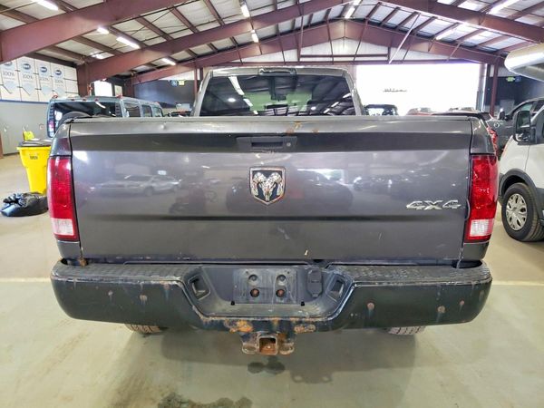 2014 RAM 2500 ST CREW CAB 4X4