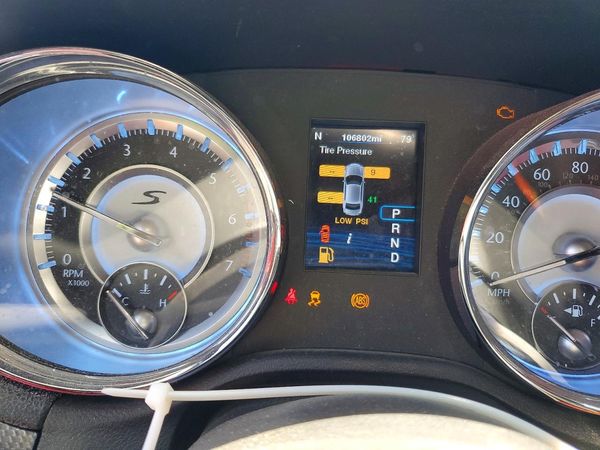 2012 CHRYSLER 300 300S V8