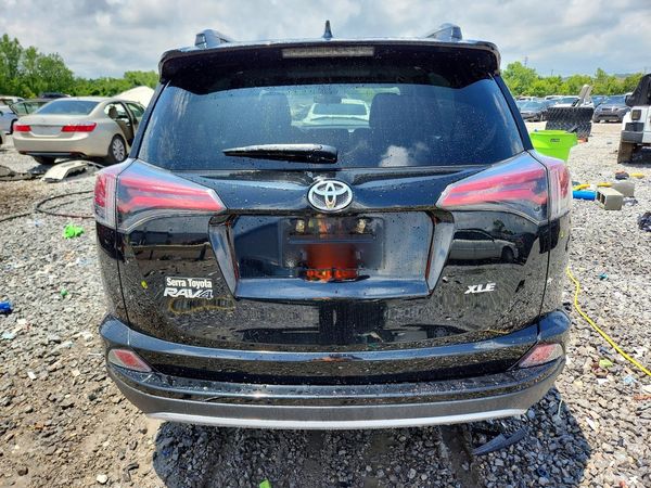 2018 TOYOTA RAV4 Adventure/XLE