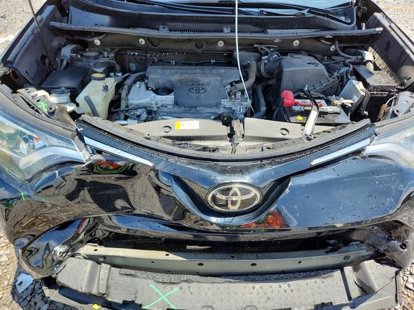 2018 TOYOTA RAV4 Adventure/XLE
