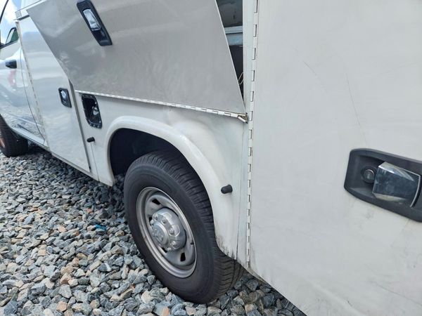 2023 RAM 2500 TRADESMAN REG CAB 4X2