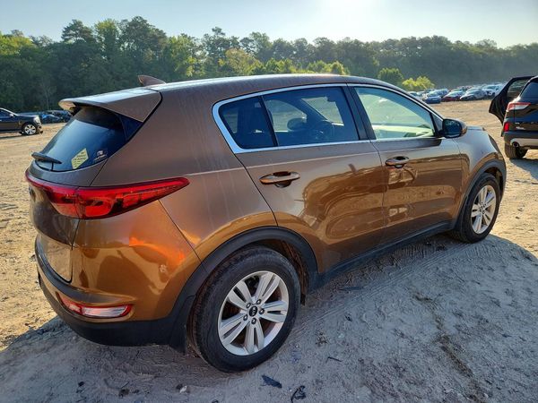 2017 KIA SPORTAGE LX