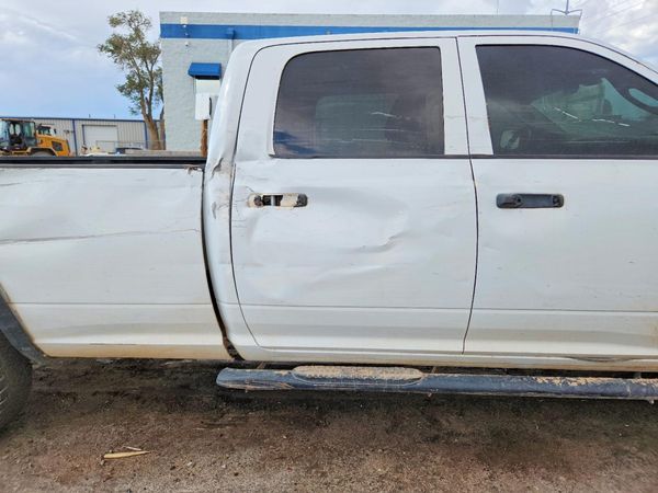 2018 RAM 2500 ST CREW CAB 4X4