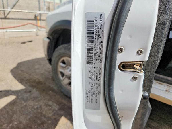 2018 RAM 2500 ST CREW CAB 4X4