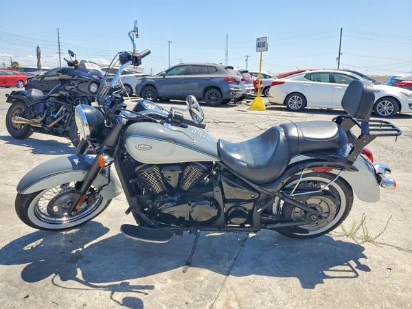 2024 KAWASAKI VN900 E