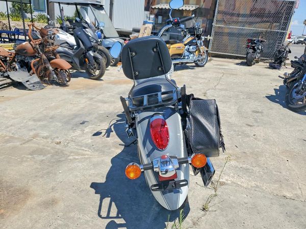 2024 KAWASAKI VN900 E