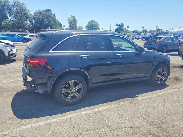 2019 MERCEDES-BENZ GLC GLC300
