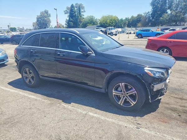 2019 MERCEDES-BENZ GLC GLC300