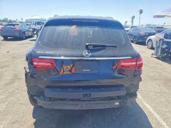2019 MERCEDES-BENZ GLC GLC300