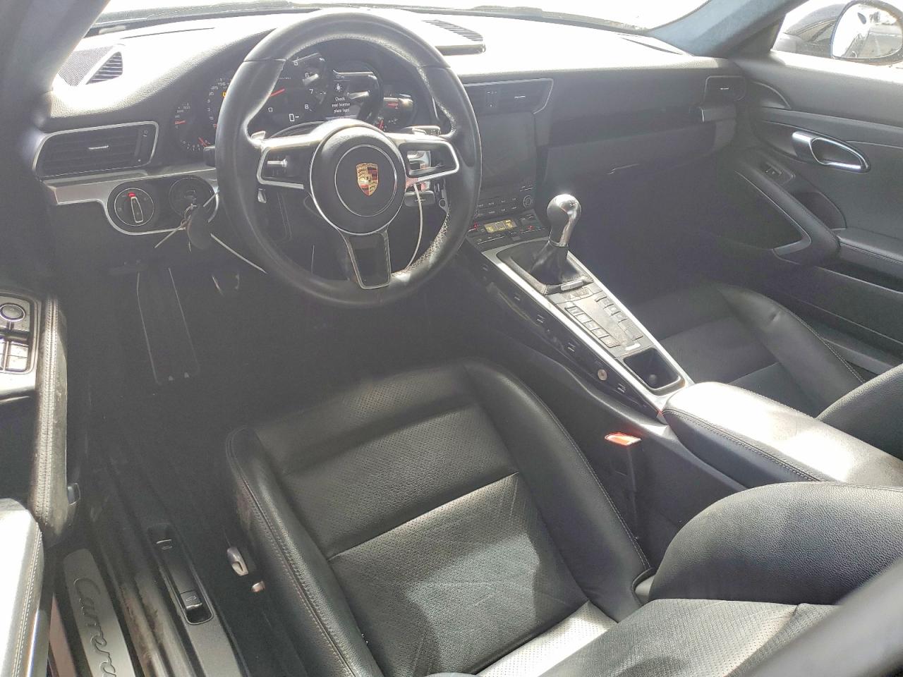 2017 PORSCHE 911