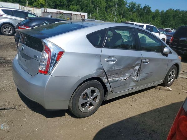 2012 TOYOTA PRIUS