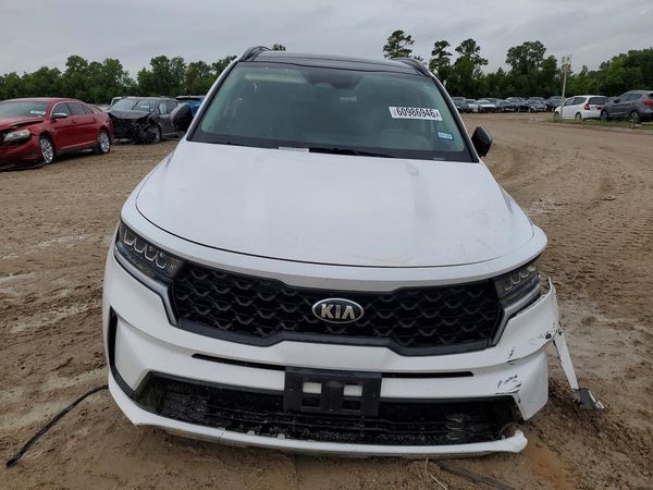 2021 KIA SORENTO