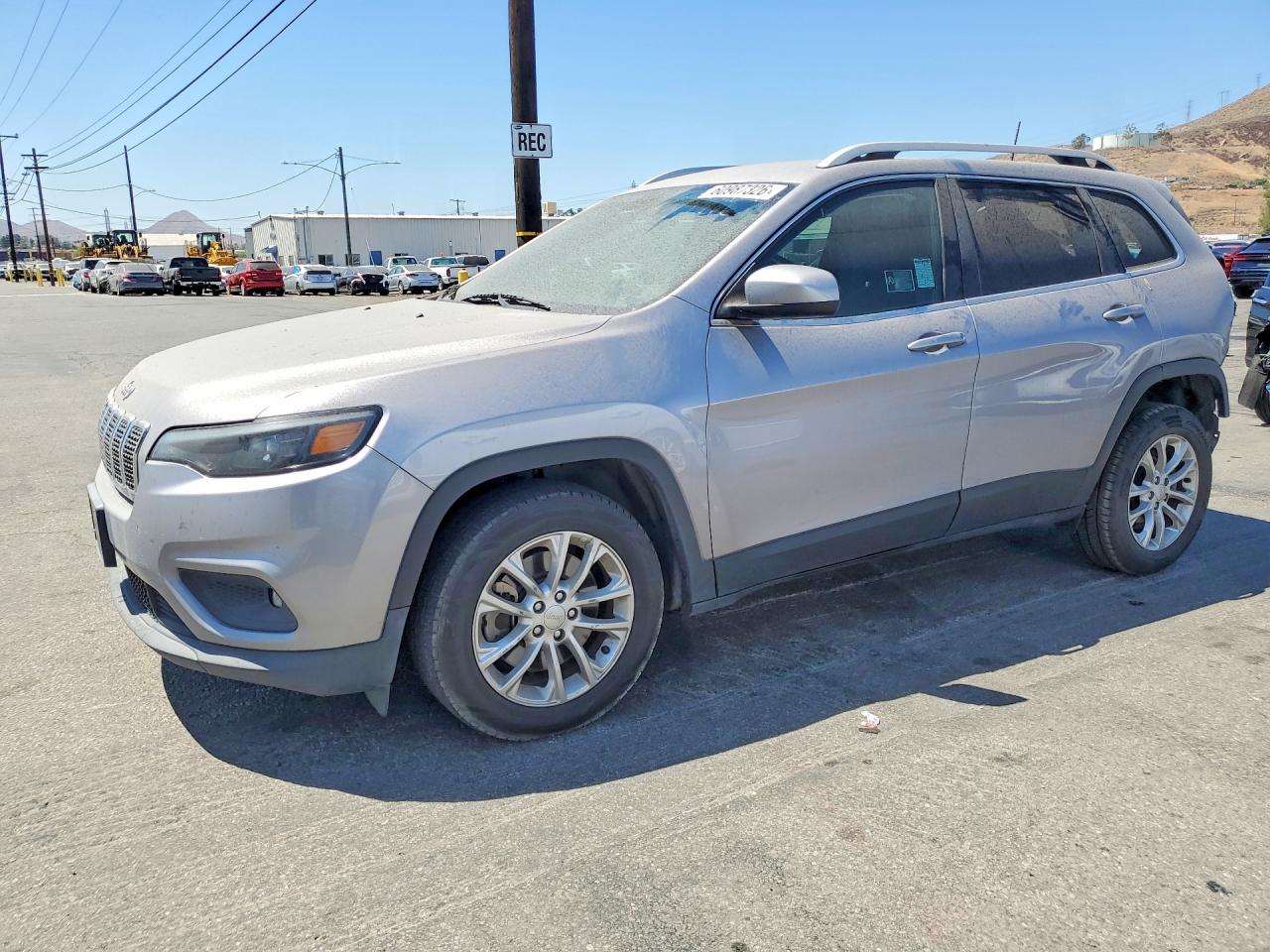 2019 JEEP CHEROKEE LATITUDE FWD
