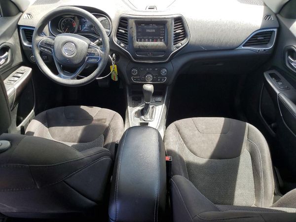 2019 JEEP CHEROKEE LATITUDE FWD