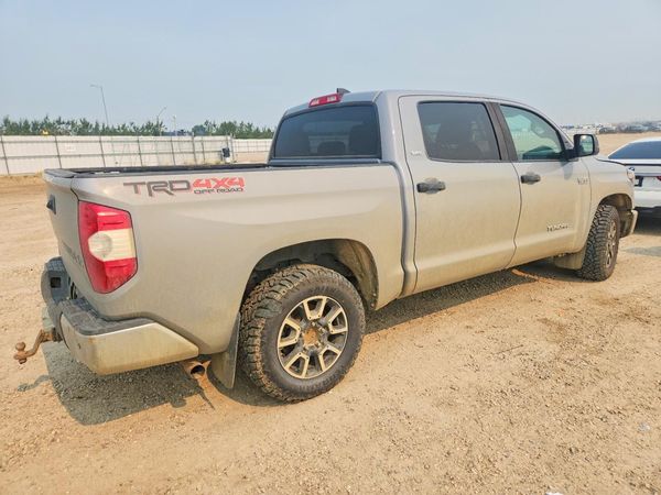 2020 TOYOTA TUNDRA SR5 Grade