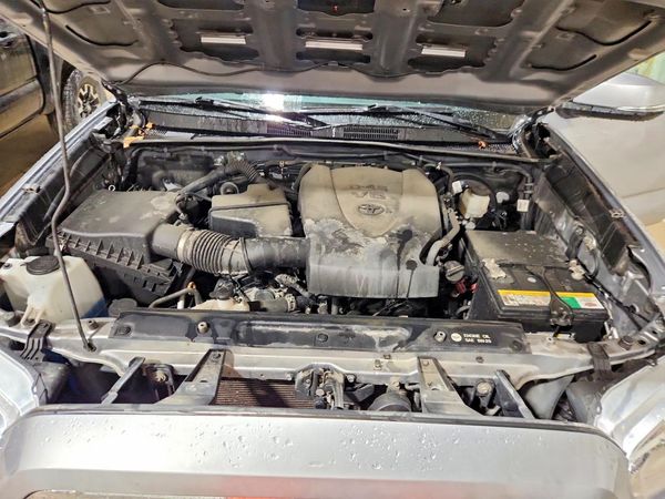 2018 TOYOTA TACOMA