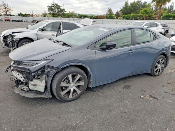 2024 TOYOTA PRIUS