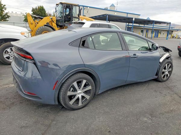 2024 TOYOTA PRIUS