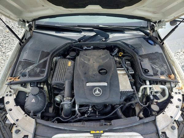 2017 MERCEDES-BENZ C C300
