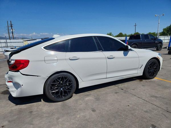 2017 BMW 330 xDrive GT