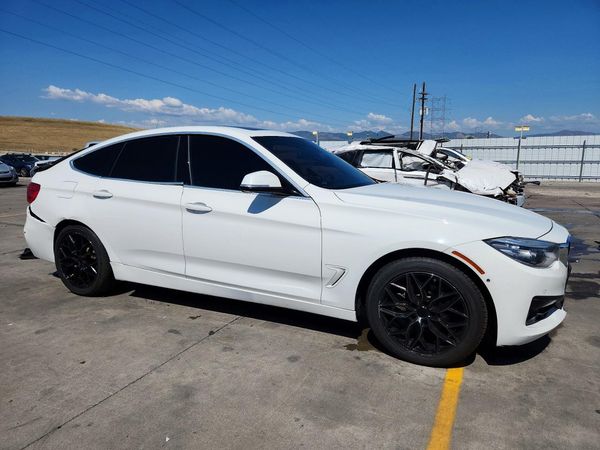 2017 BMW 330 xDrive GT