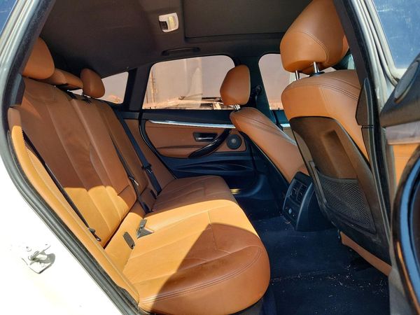 2017 BMW 330 xDrive GT