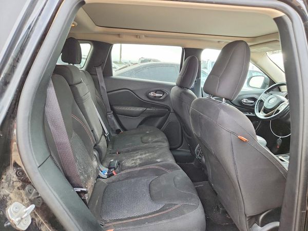 2016 JEEP CHEROKEE LATITUDE 4X4
