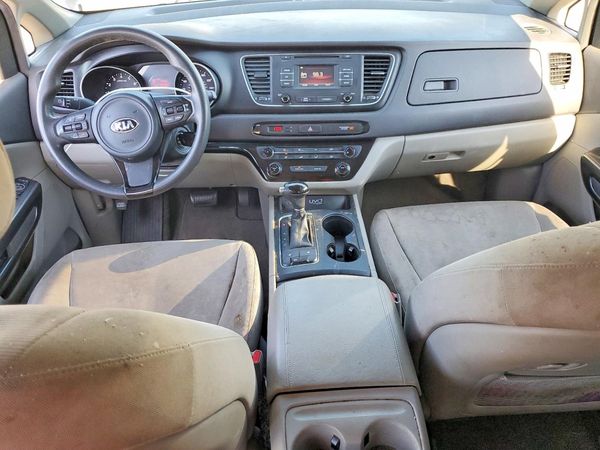 2015 KIA SEDONA GL - Middle-low