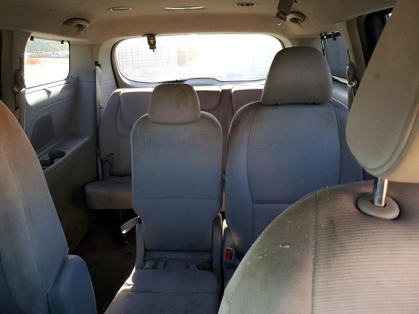 2015 KIA SEDONA GL - Middle-low