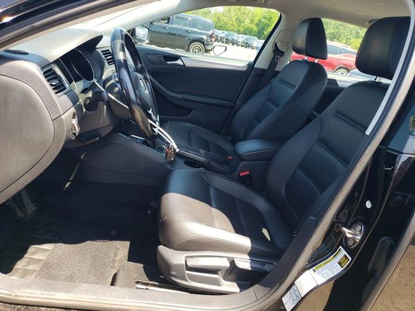 2017 VOLKSWAGEN JETTA