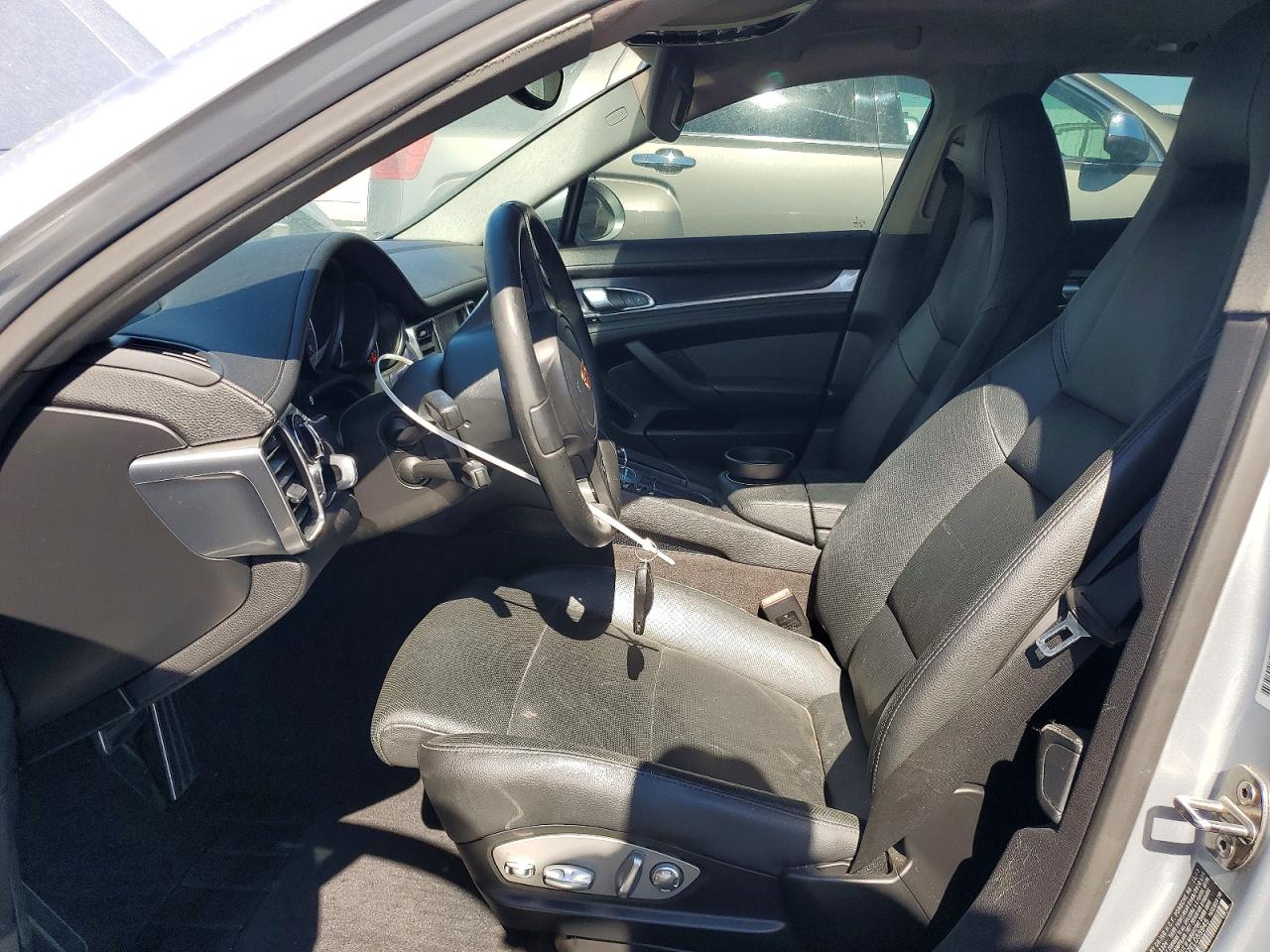 2014 PORSCHE PANAMERA S (2WD), 4S (4WD)
