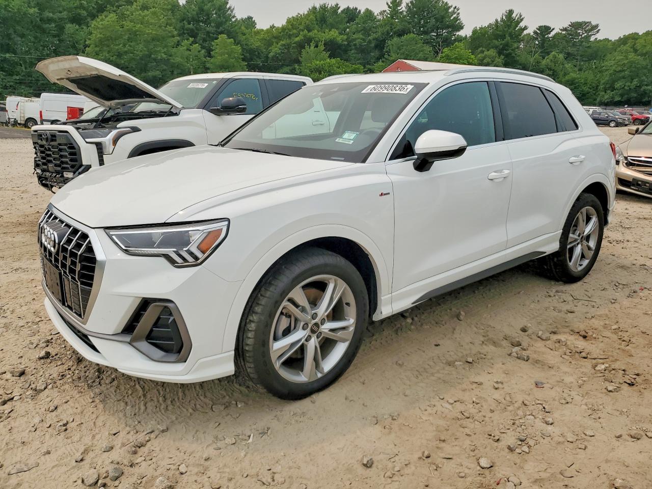 2024 AUDI Q3