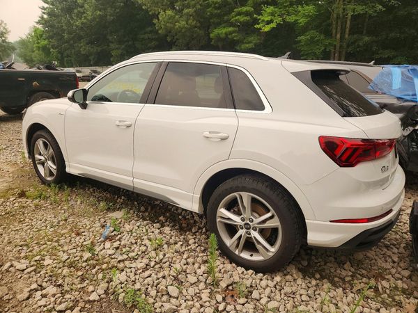2024 AUDI Q3