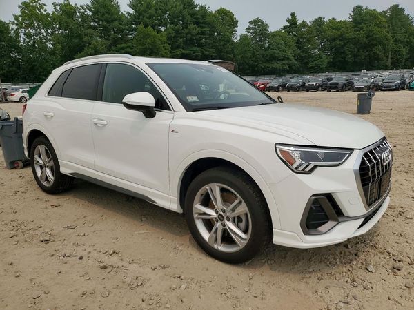 2024 AUDI Q3