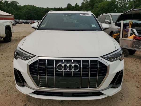 2024 AUDI Q3