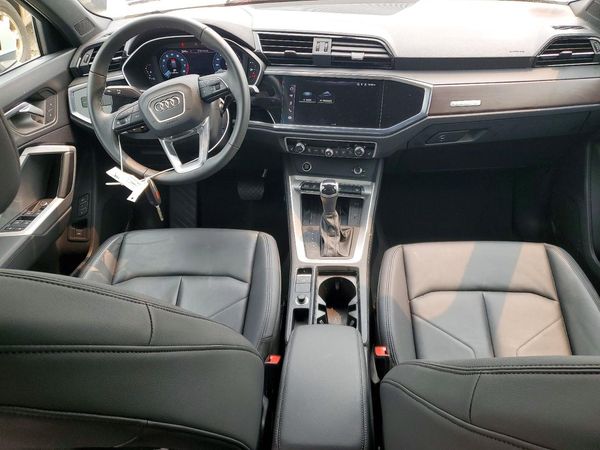 2024 AUDI Q3