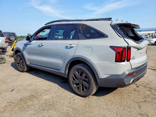 2022 KIA SORENTO