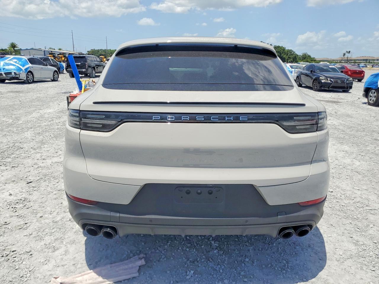 2020 PORSCHE CAYENNE E-Hybrid Coupe
