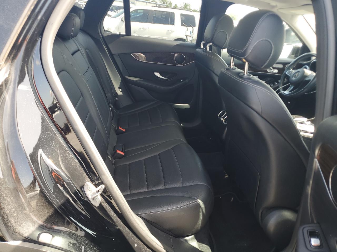 2016 MERCEDES-BENZ GLC GLC300 Base-4M