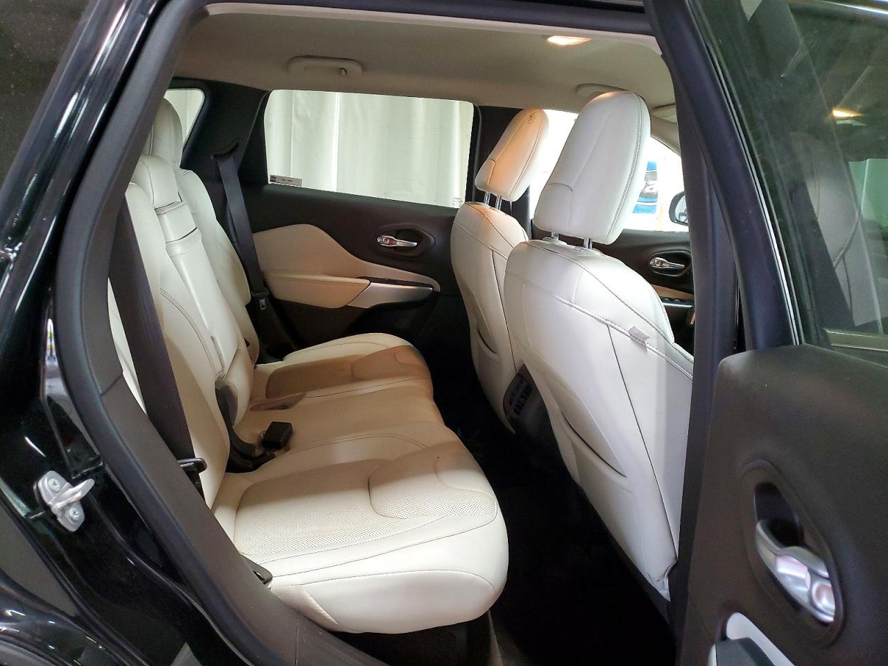 2016 JEEP CHEROKEE OVERLAND 4X4