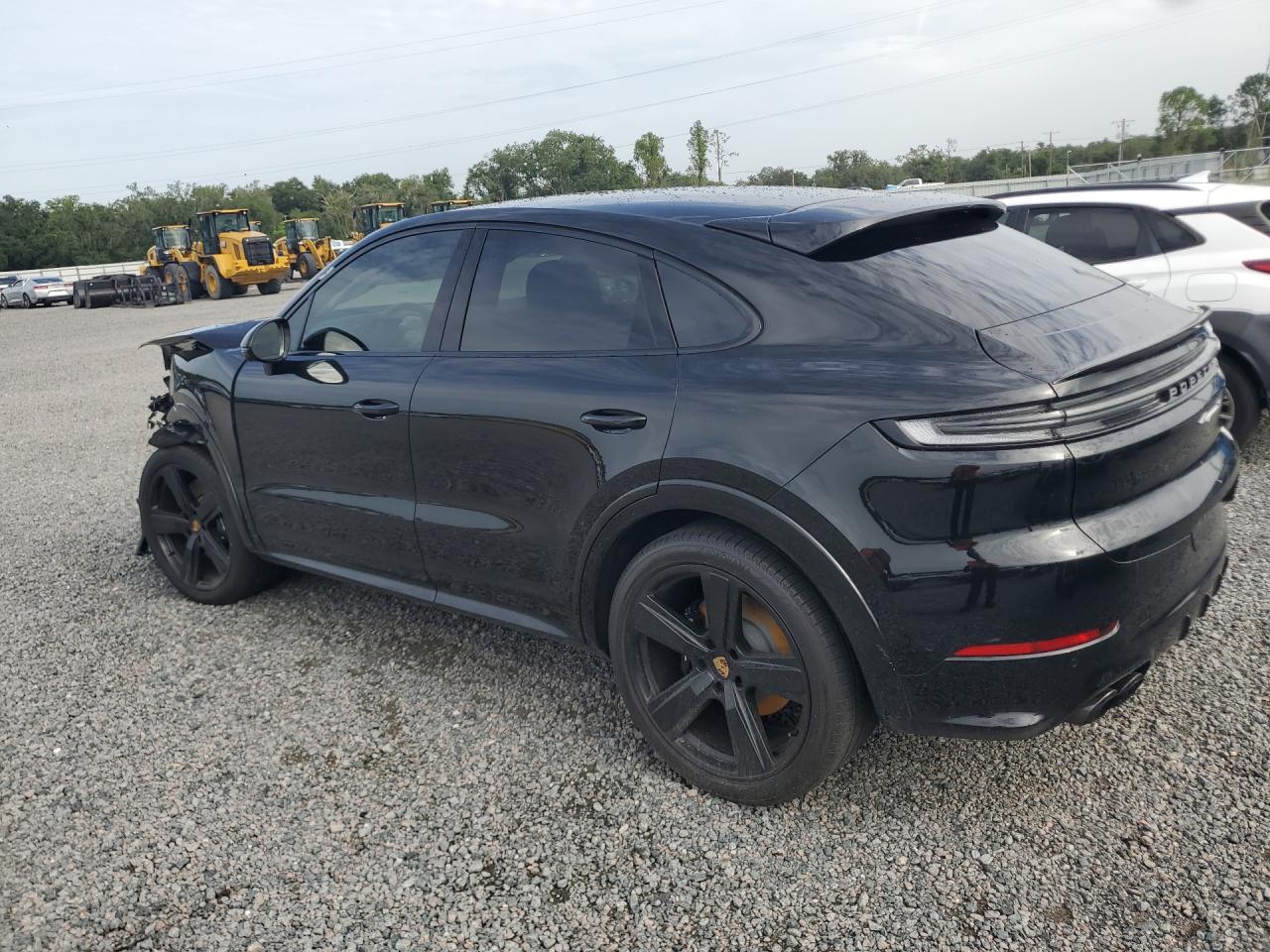 2024 PORSCHE CAYENNE S Coupe
