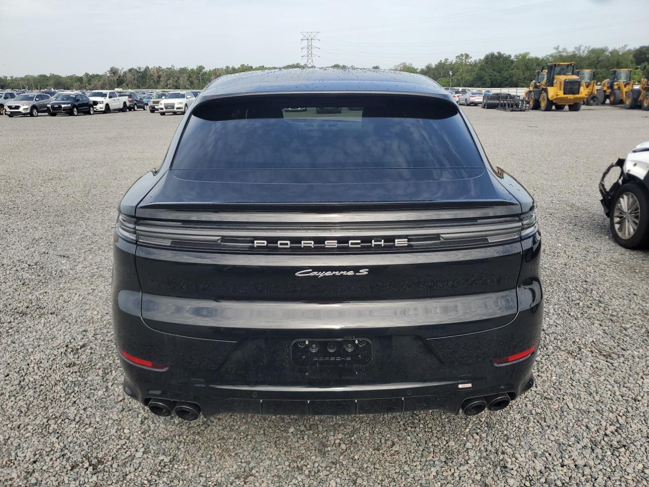 2024 PORSCHE CAYENNE S Coupe