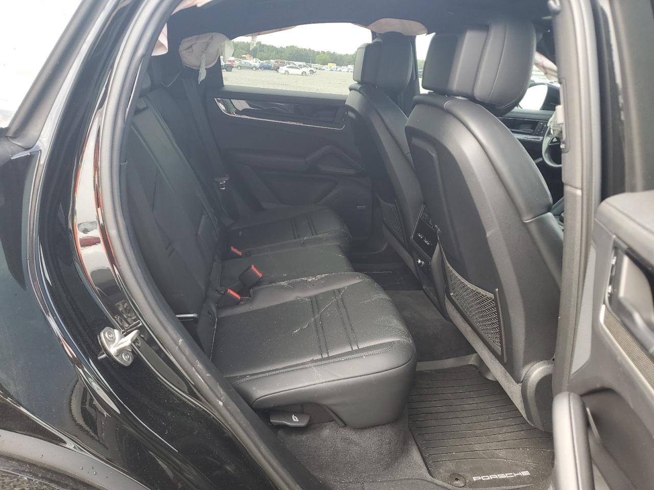 2024 PORSCHE CAYENNE S Coupe