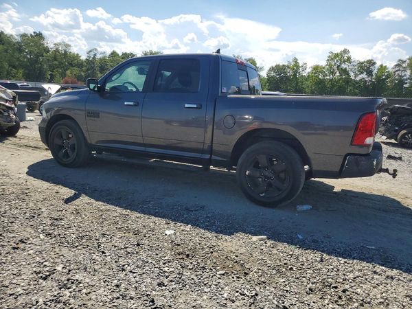 2017 RAM 1500 SLT