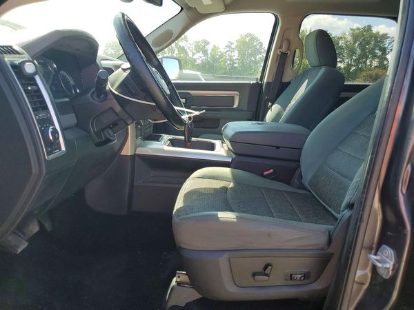 2017 RAM 1500 SLT