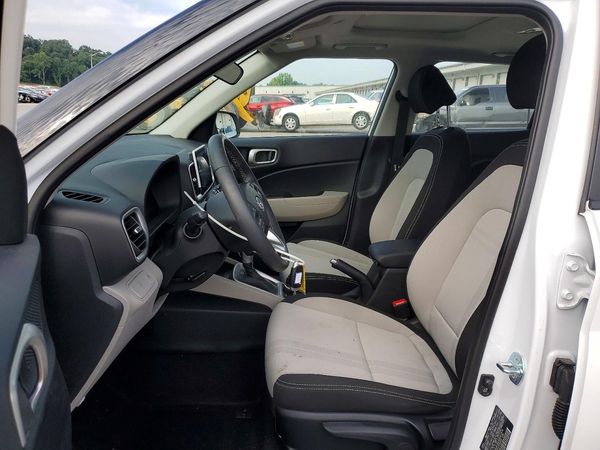 2026 HYUNDAI VENUE SEL, SEL w/ 2-Tone Roof