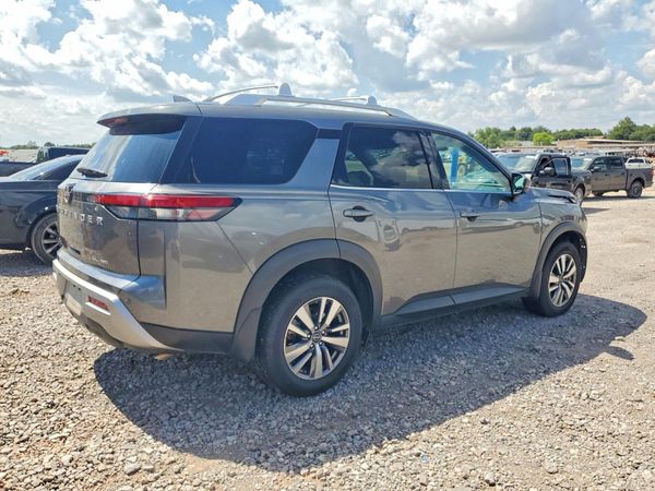 2022 NISSAN PATHFINDER SL