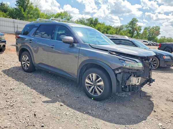 2022 NISSAN PATHFINDER SL