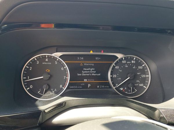 2022 NISSAN PATHFINDER SL